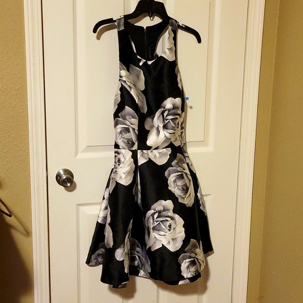 Speechless Black Sleeveless Dress with White Flowers Size 11 NWOT